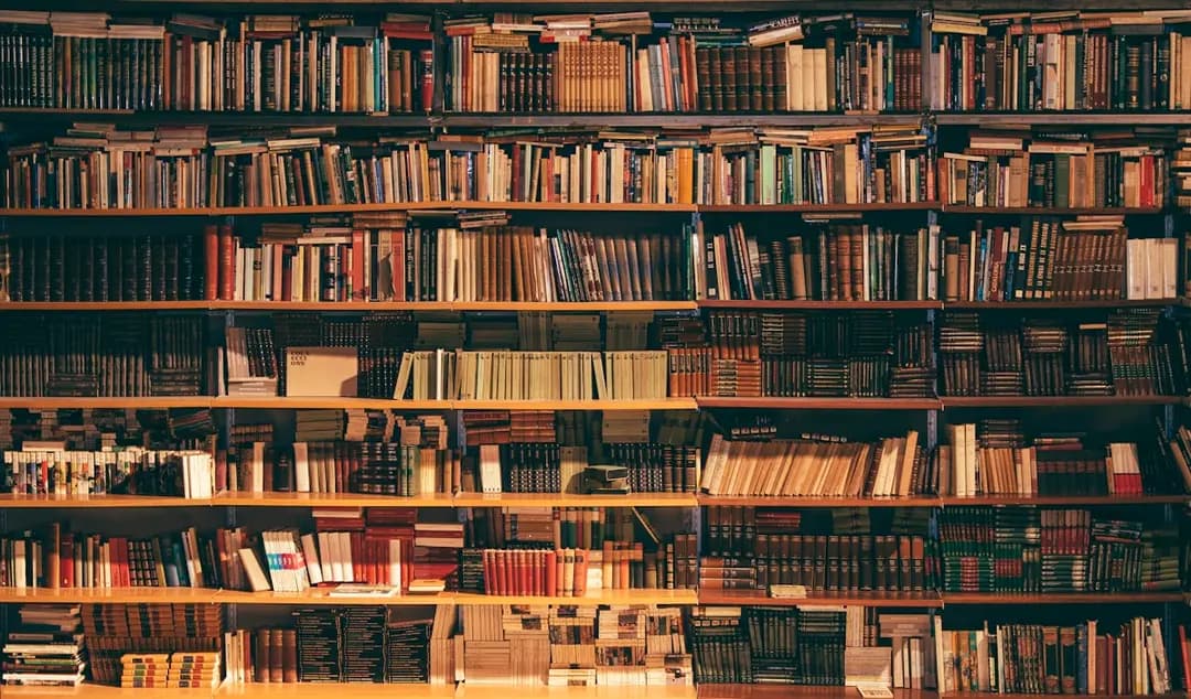 Bibliothèque et volumes